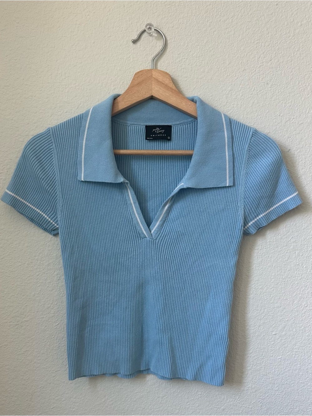 Milk & Honey Ribbed Knit Cropped Open Neck Polo Small Blue W/white Trim Preppy